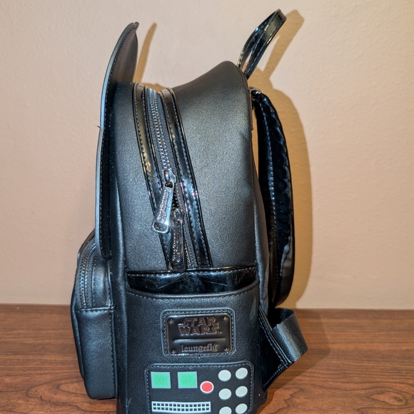 Disney Star Wars Darth Vader Loungefly Backpack - Picture 4 of 4